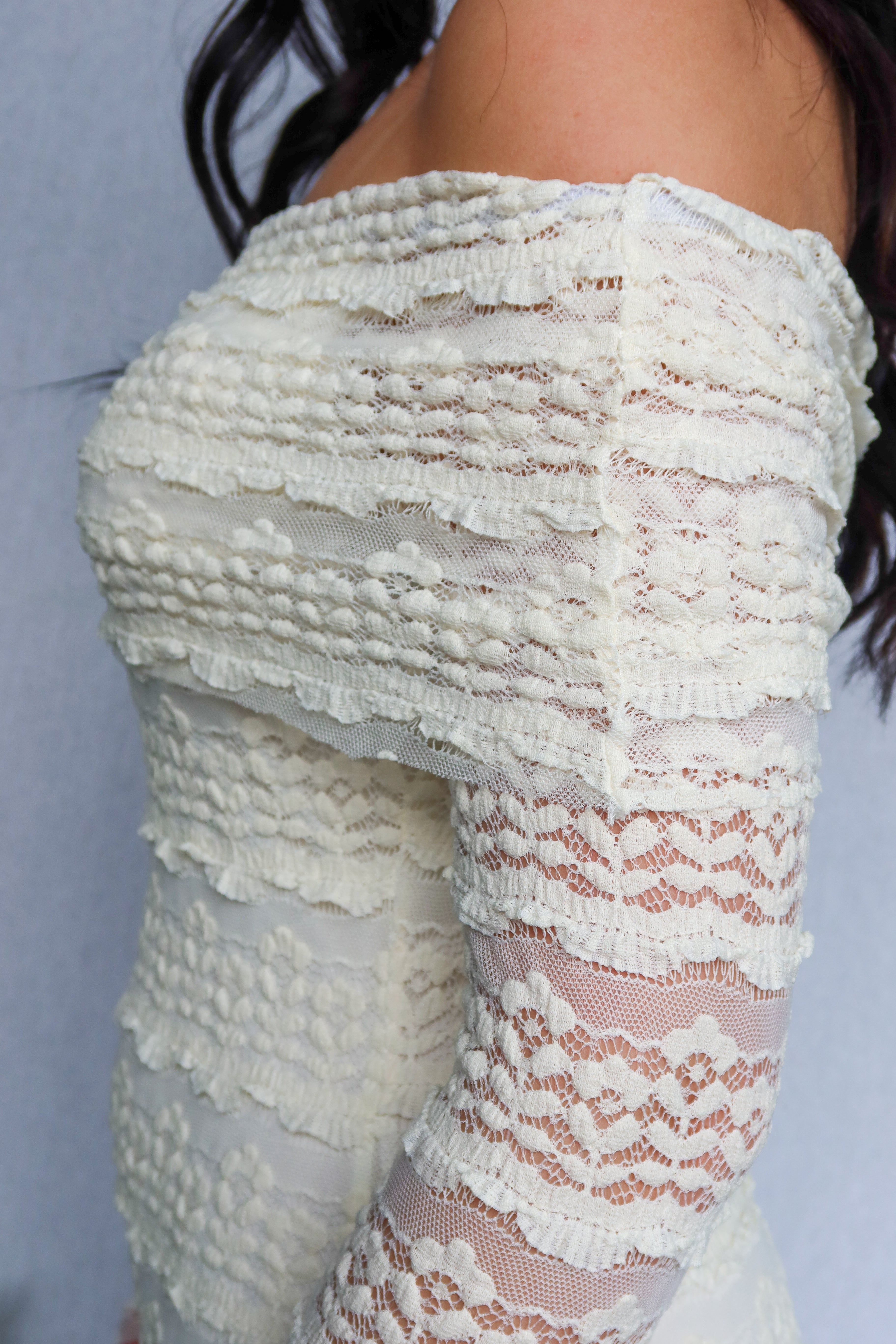 Lace Off-Shoulder Bodycon Dress