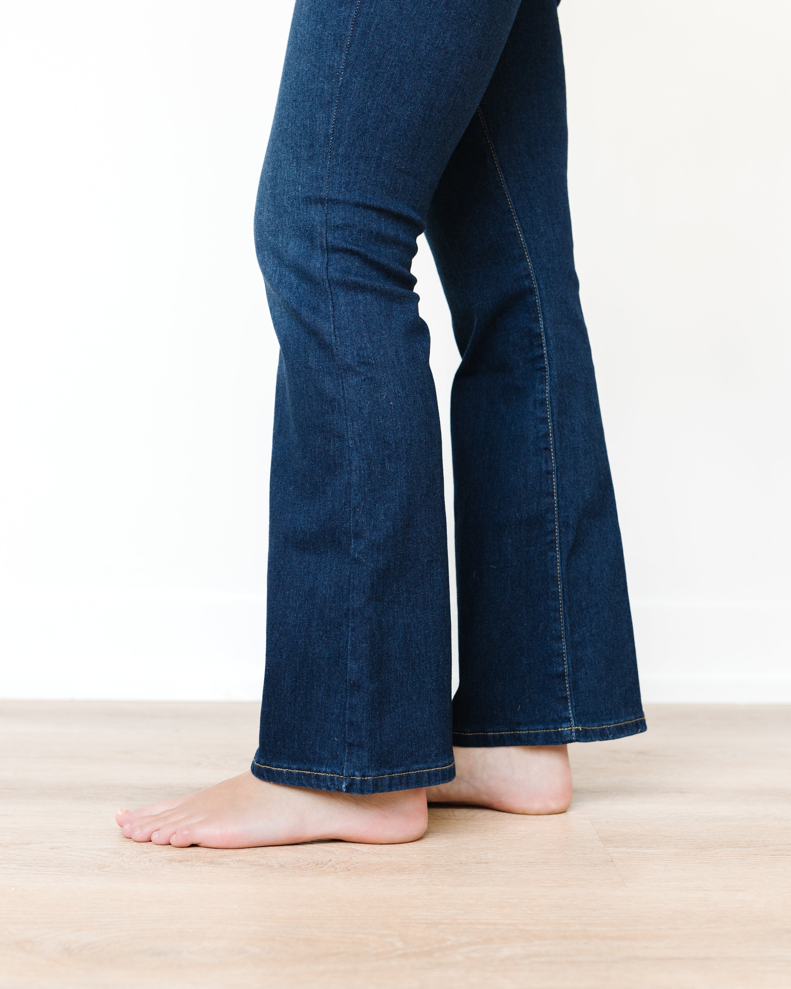Chic Flare Leg Denim Jeans