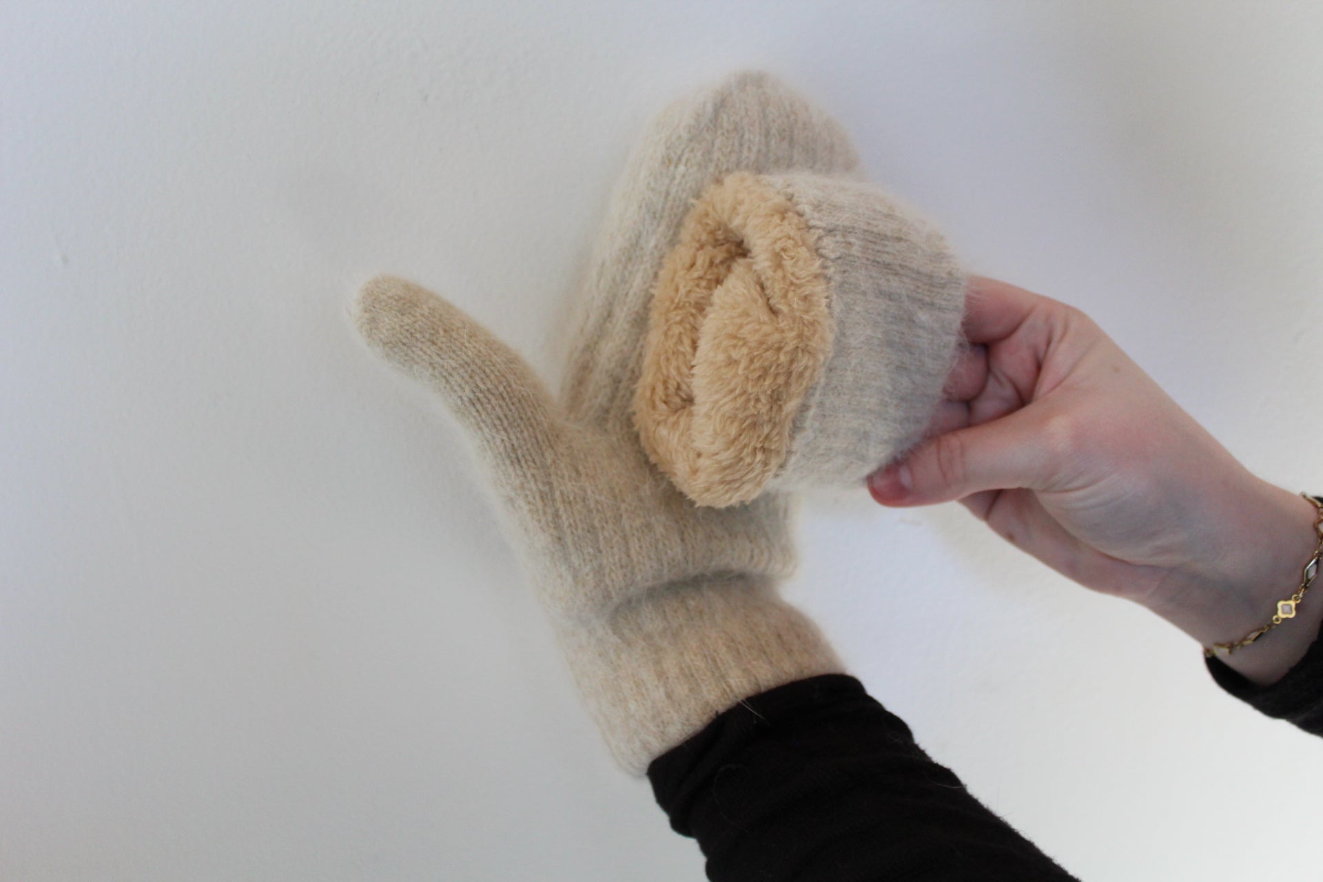 The Padded Knit Mittens