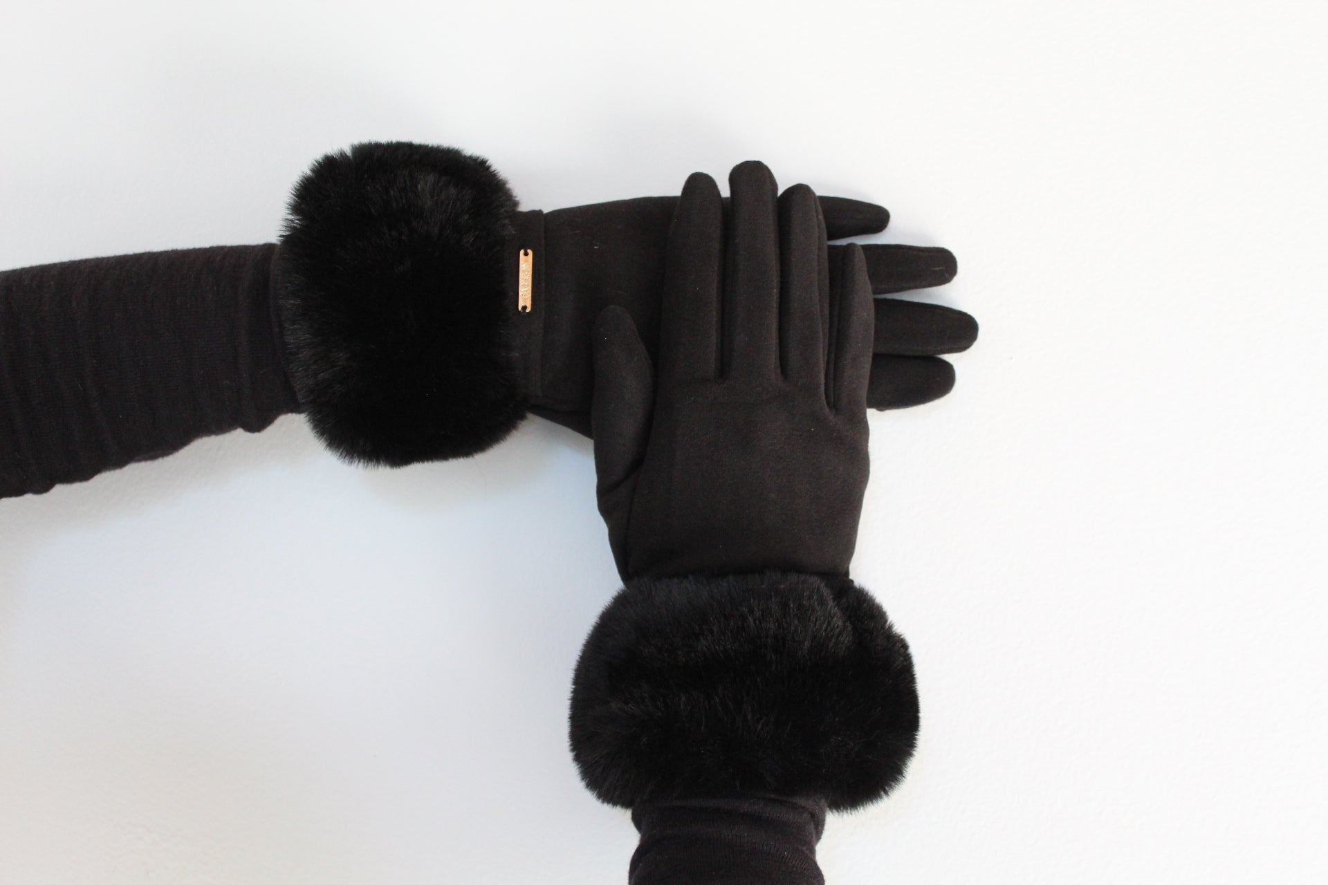 The Faux Fur Cuff Gloves