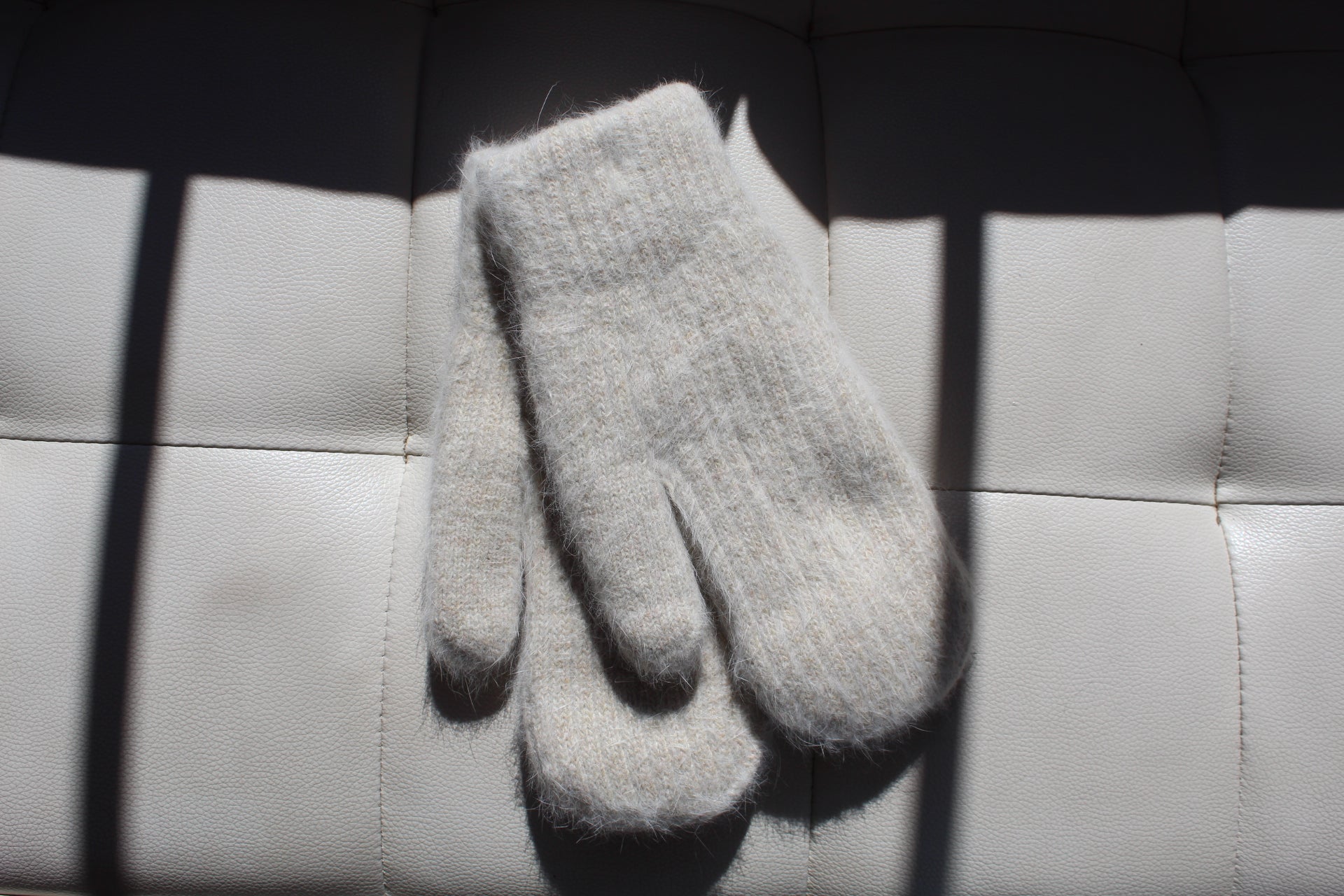 The Padded Knit Mittens